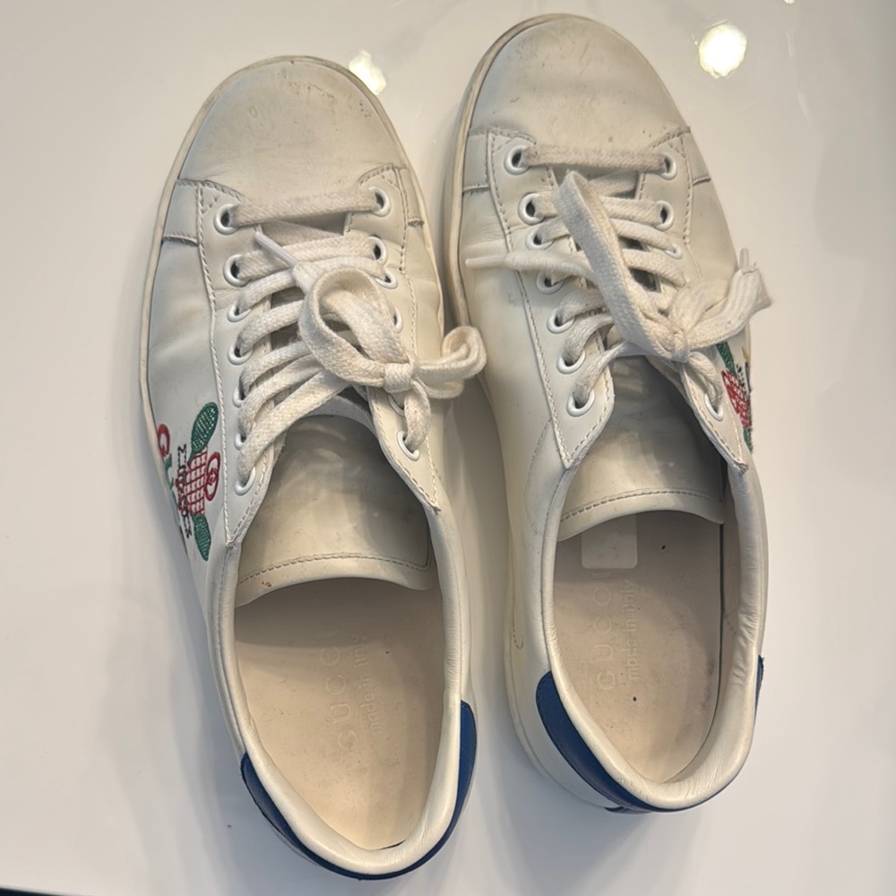 Gucci White and Blue Tennis Sneakers - Picture 2 of 4